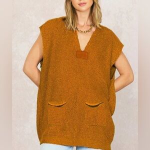 ILLA ILLA Tunic Patch Pocket Sweater Vest in Camel